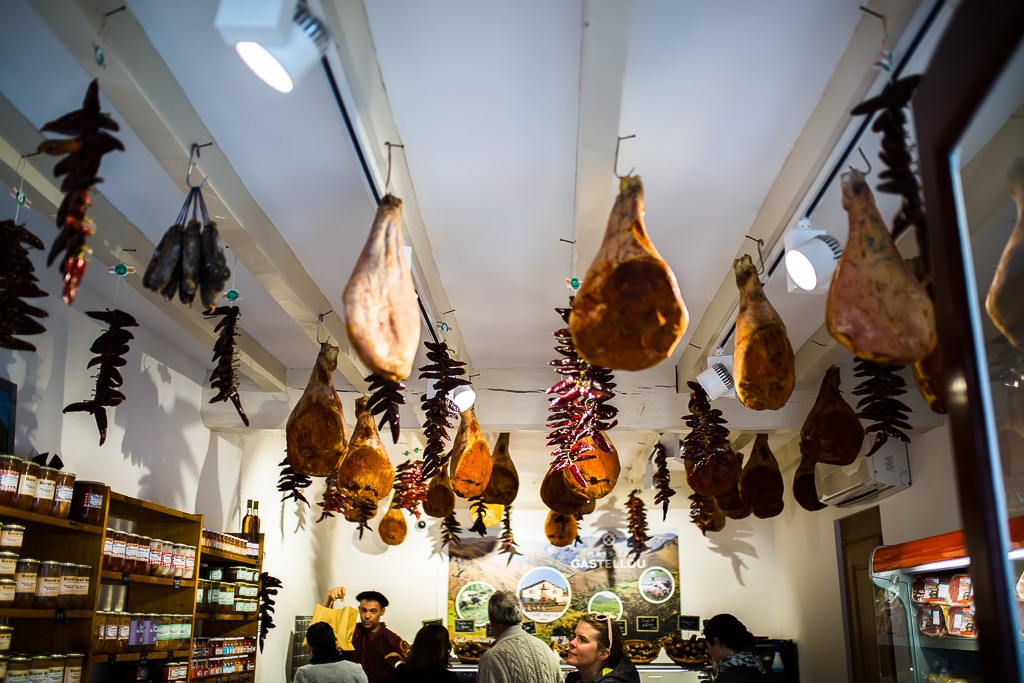 jambons-secs-pays-basque