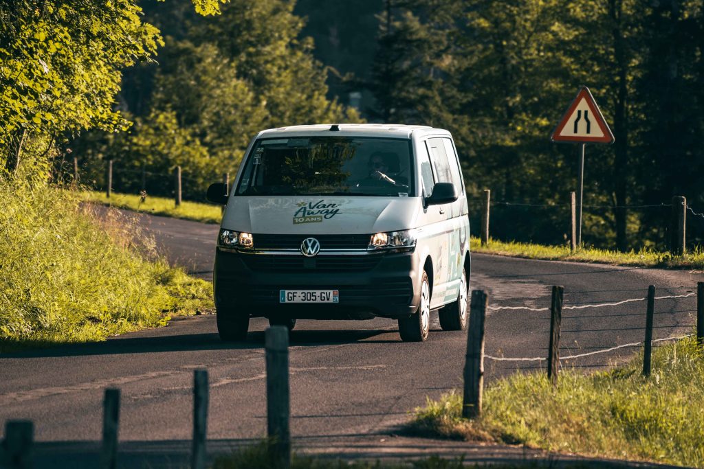 fourgon route van away