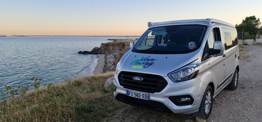 couche-soleil-mer-van-away