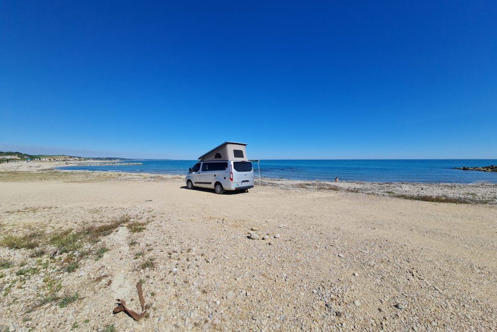 tente toit fourgon plage mer azur