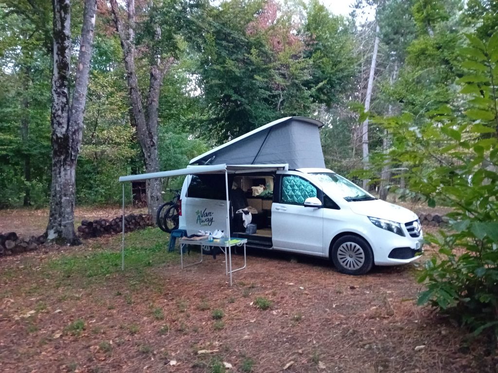 campement tente toit marco polo foret
