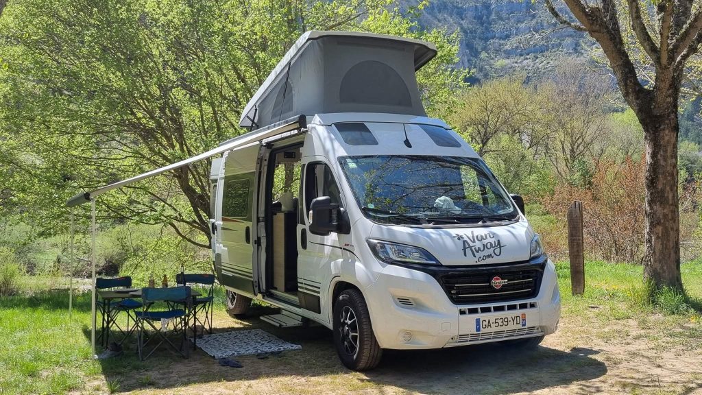 van campeo ushuaia store ouvert