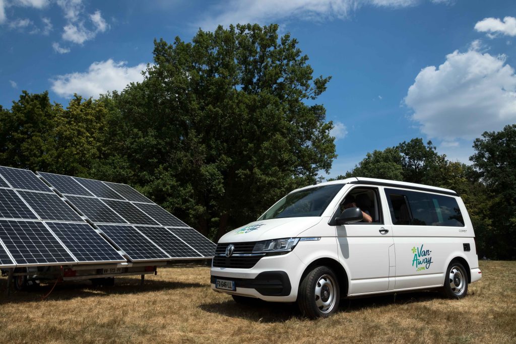 van away panneaux solaires