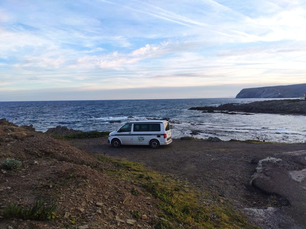 van bord mer petite plage littoral