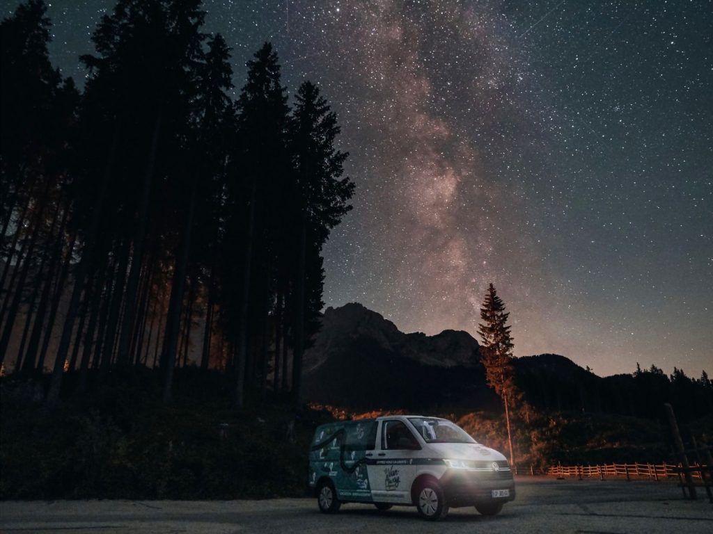 van amenage ciel etoiles foret montagne