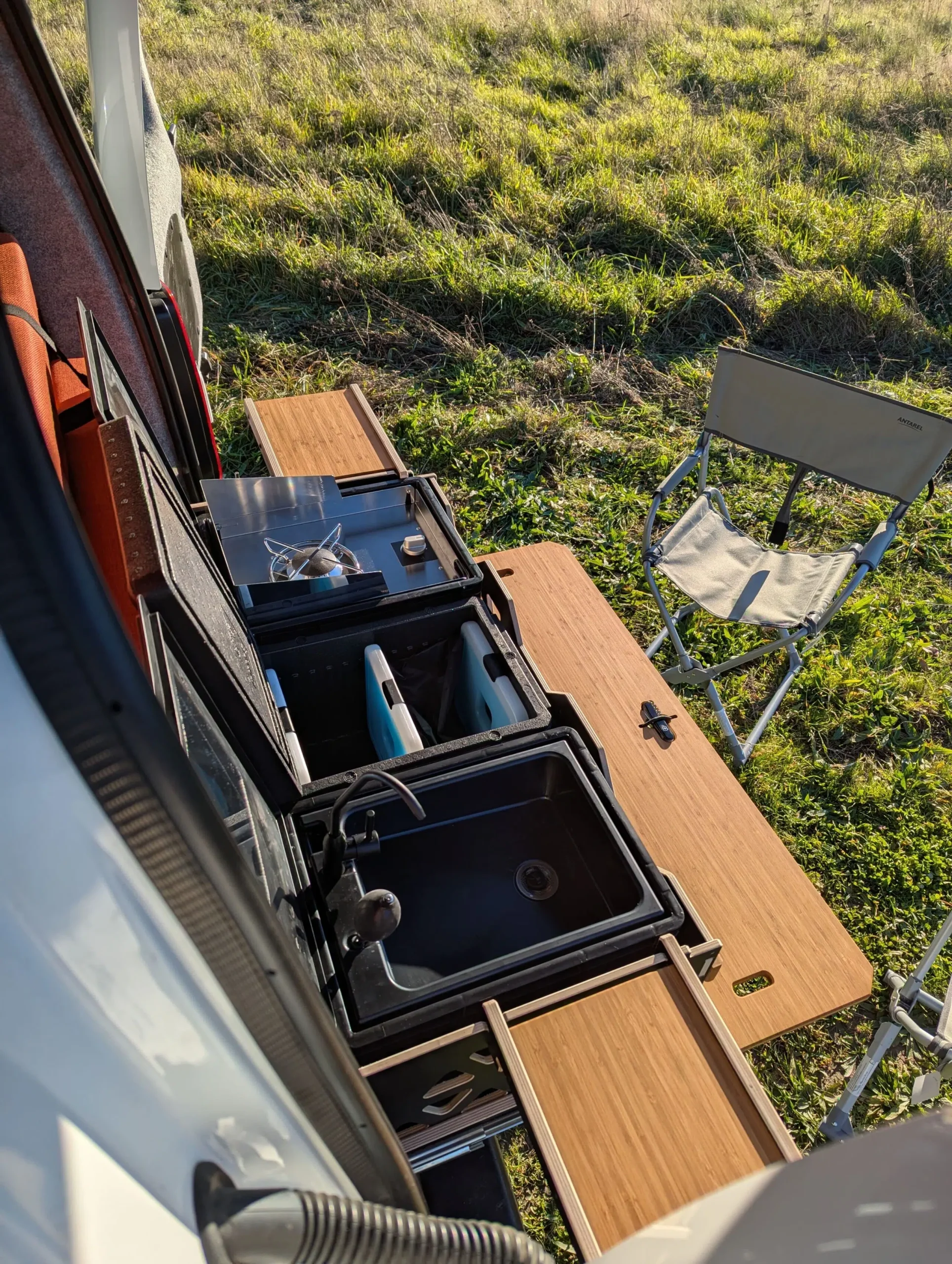 la mini box van